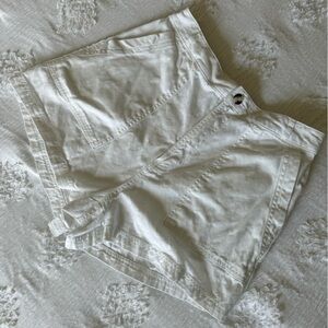 Universal Thread Target High Waisted 100% Cotton White Shorts